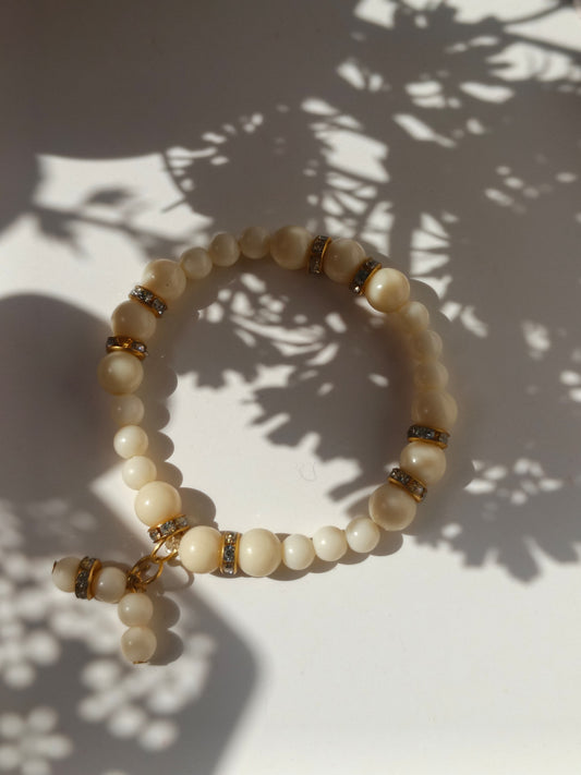 Elegant Ivory Bead Bracelet
