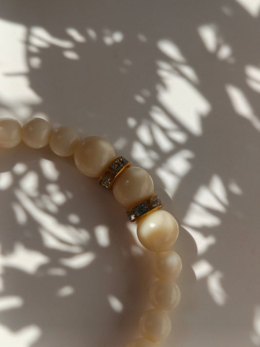 Elegant Ivory Bead Bracelet